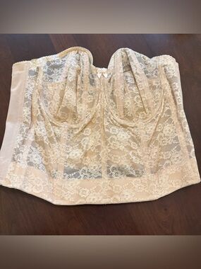 Elila lace Corset Bra Strapless 42C